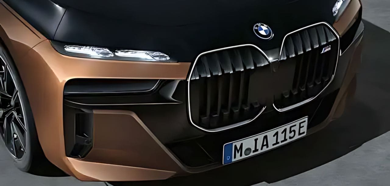 First-Ever BMW i7 M70 xDRIVE | BMW Infinity Cars