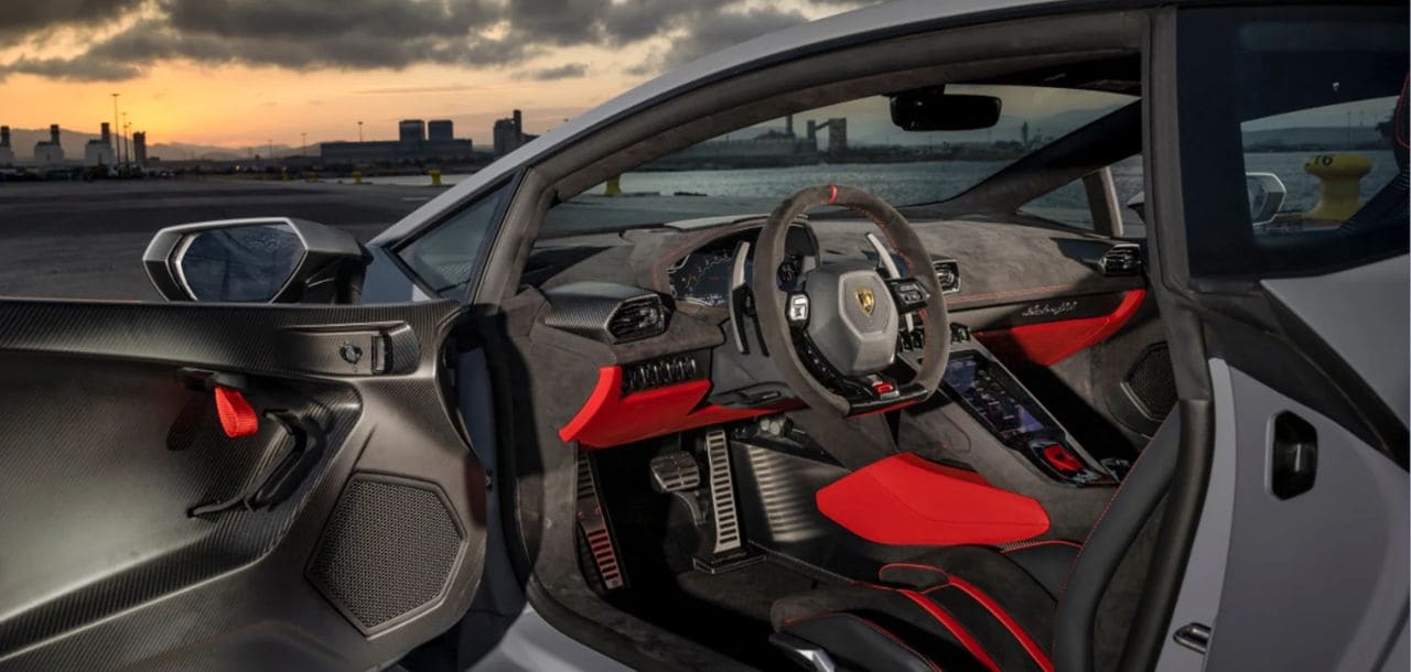 Lamborghini Huracan tecnica Interior