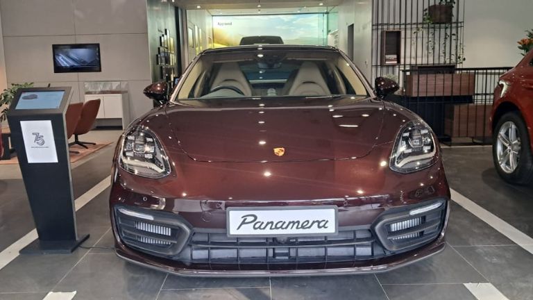 second hand Porsche Panamera cars - Porsche Mumbai