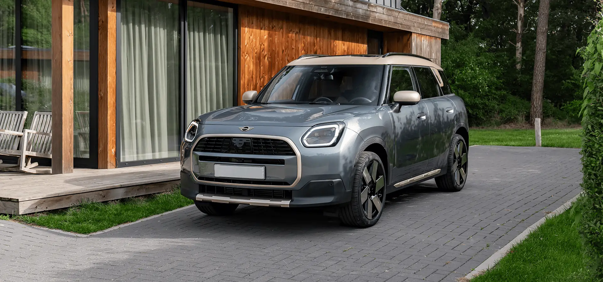 ALL-ELECTRIC MINI COUNTRYMAN