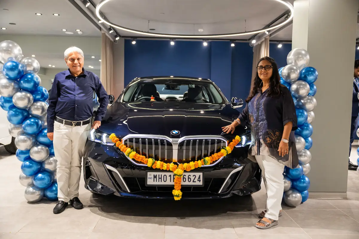 Celebrate 100+ BMW Deliveries at BMW Showroom Worli Showroom - BMW Infinity Cars