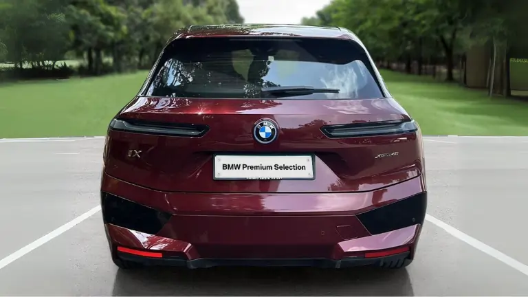 BMW iX xDrive40 used car price in India