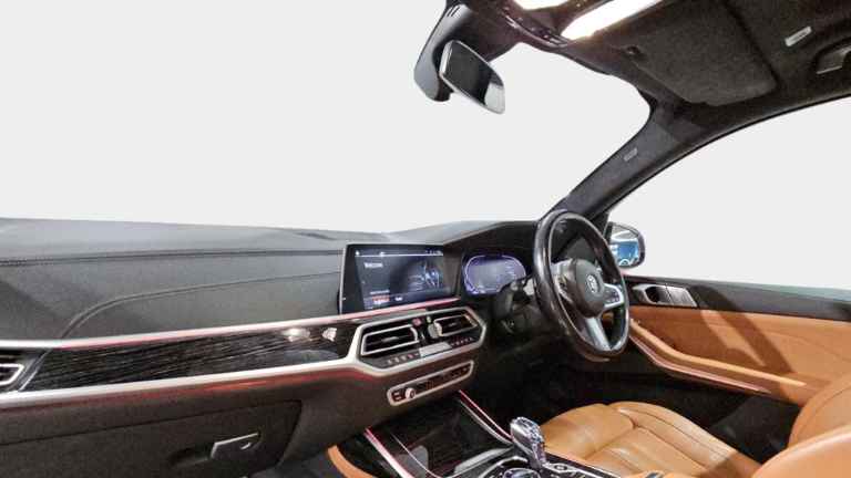 Used BMW X7 xDrive 40d M Sport Interior - Used Cars