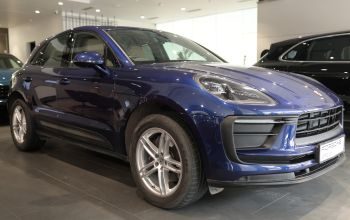 Porsche Macan Gentian Blue